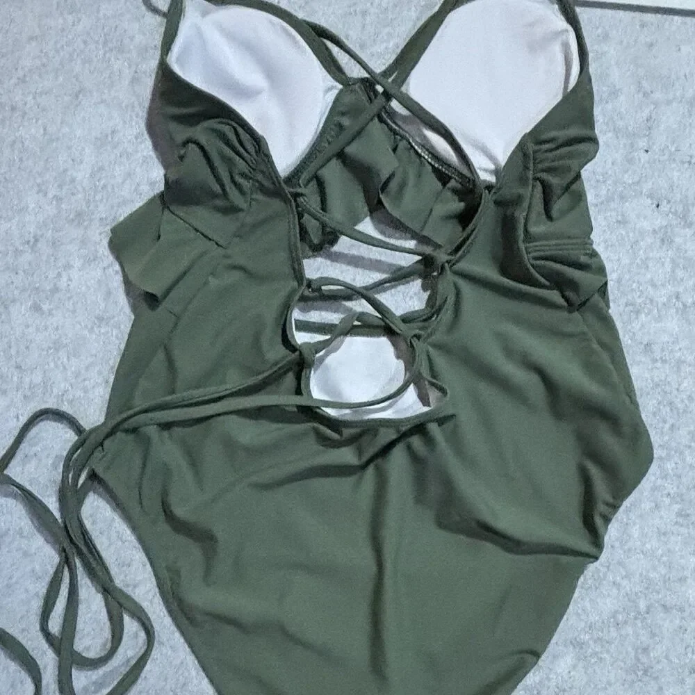 DAVI & DANI Monokini Women’s XL Ruffle One Piece Swimsuit